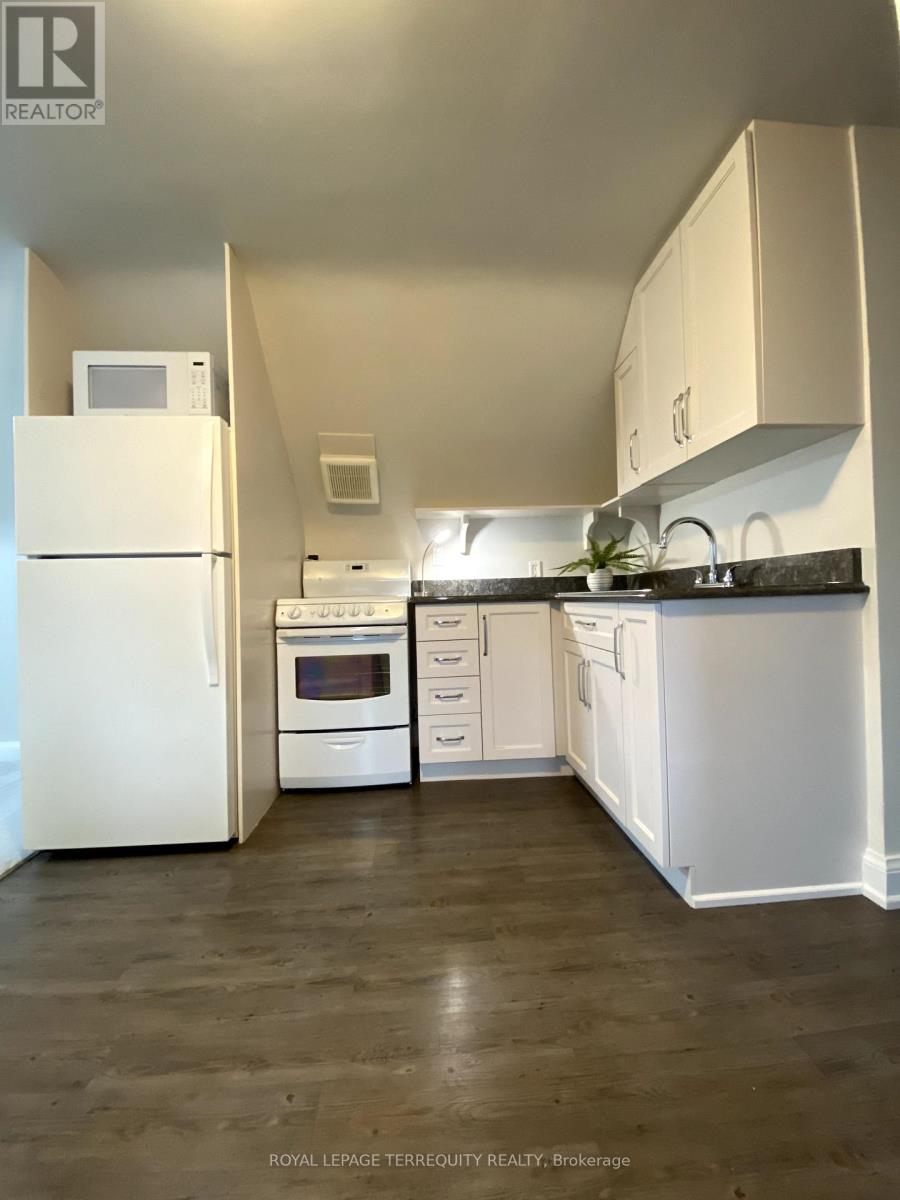 Upper - 14 Flempton Crescent, Toronto, Ontario  M1K 3B4 - Photo 5 - E12487471