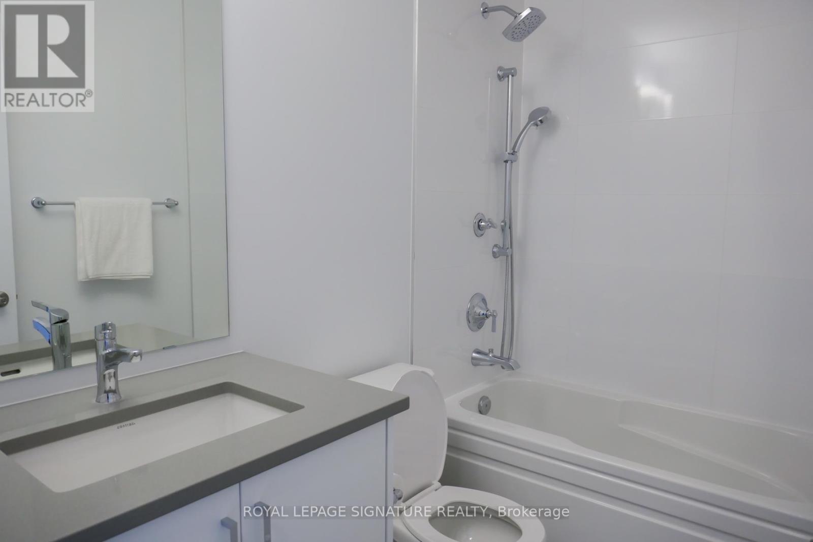 49 Sorbara Way, Whitby, Ontario  L1M 0M4 - Photo 16 - E12487474