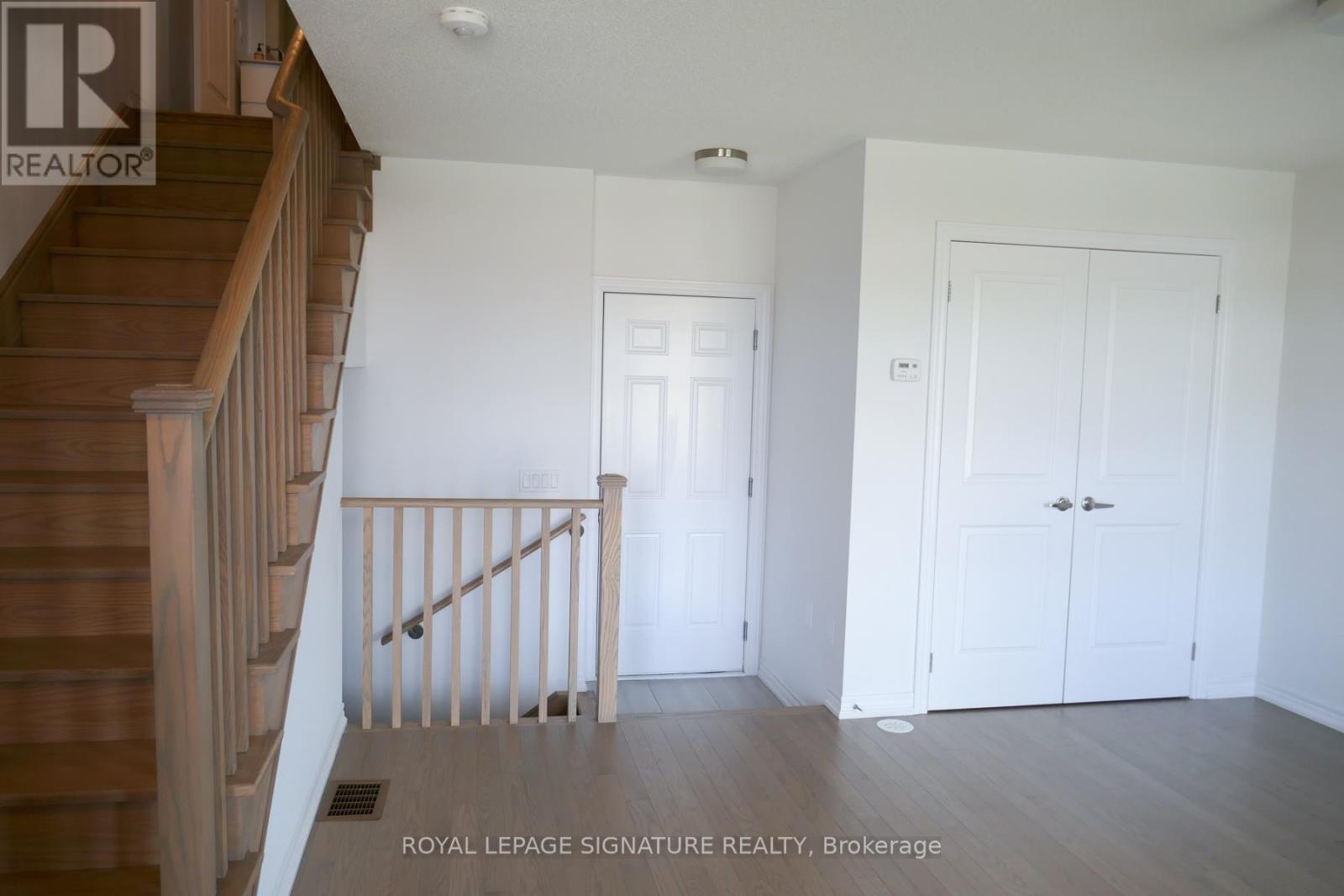 49 Sorbara Way, Whitby, Ontario  L1M 0M4 - Photo 2 - E12487474