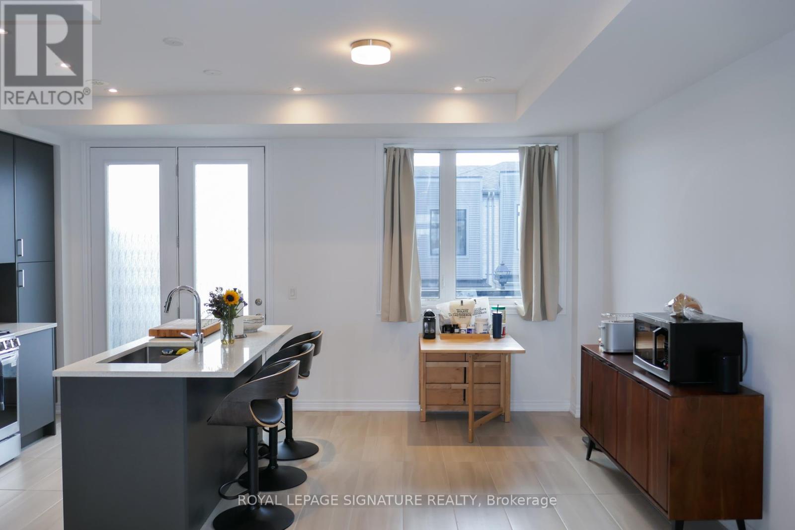 49 Sorbara Way, Whitby, Ontario  L1M 0M4 - Photo 7 - E12487474