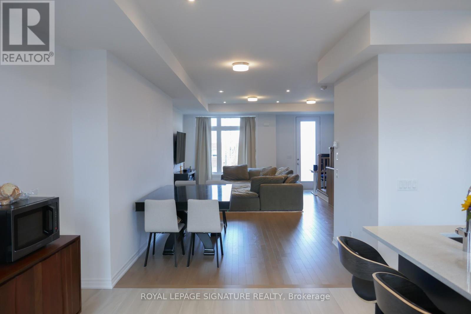 49 Sorbara Way, Whitby, Ontario  L1M 0M4 - Photo 8 - E12487474