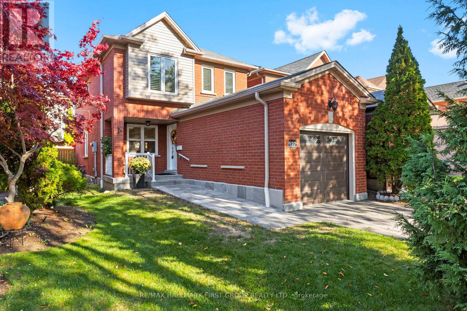 122 THICKET CRESCENT, Pickering, Ontario
