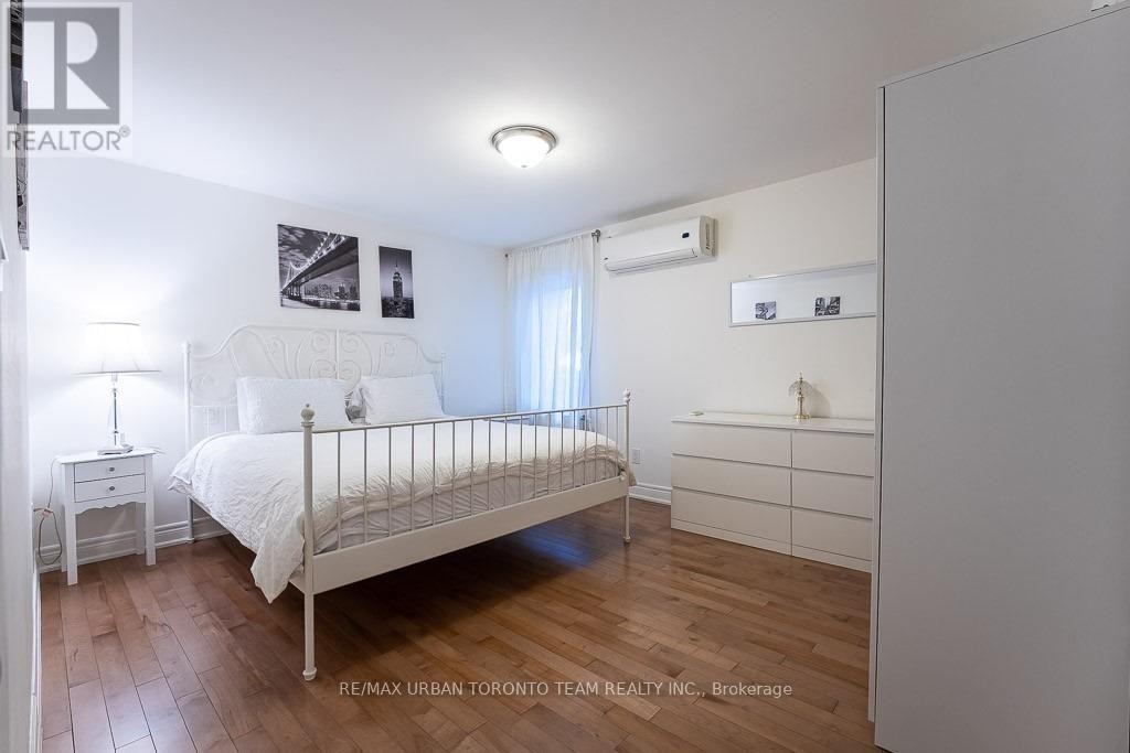 Main - 1277 Broadview Avenue, Toronto, Ontario  M4K 2T5 - Photo 11 - E12487482