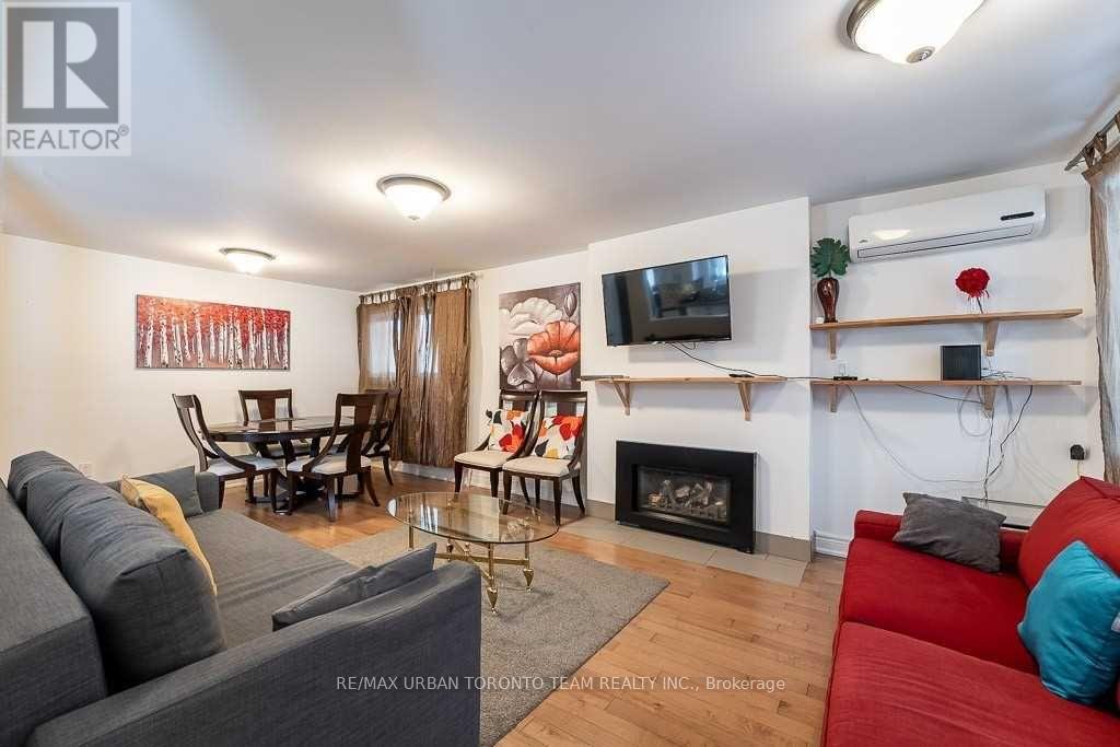 Main - 1277 Broadview Avenue, Toronto, Ontario  M4K 2T5 - Photo 3 - E12487482