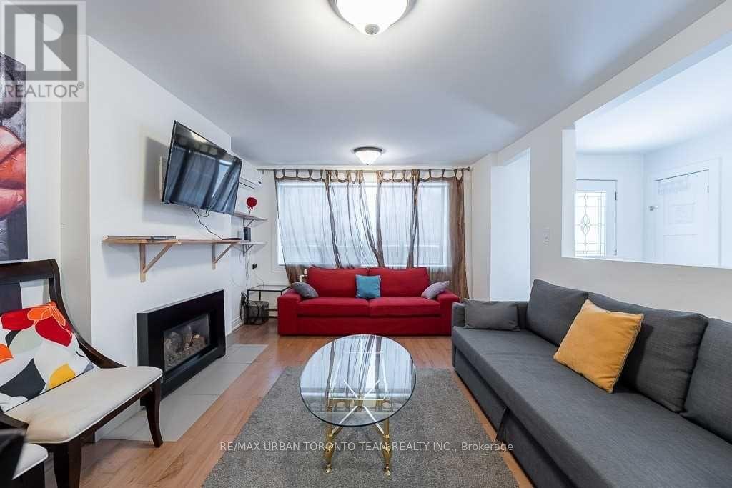 Main - 1277 Broadview Avenue, Toronto, Ontario  M4K 2T5 - Photo 6 - E12487482