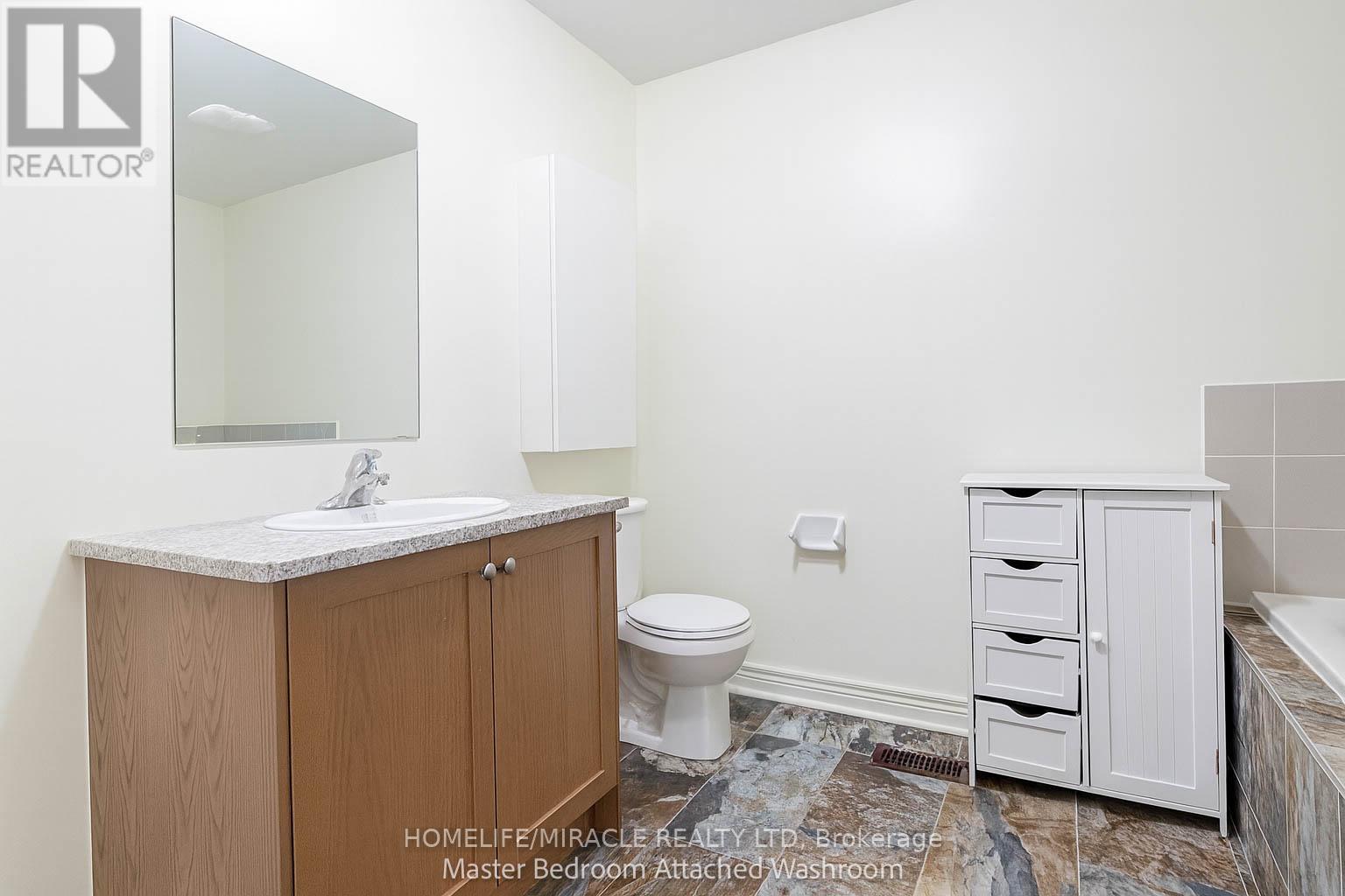 1185 Kettering Drive, Oshawa, Ontario  L1K 1A6 - Photo 11 - E12487487