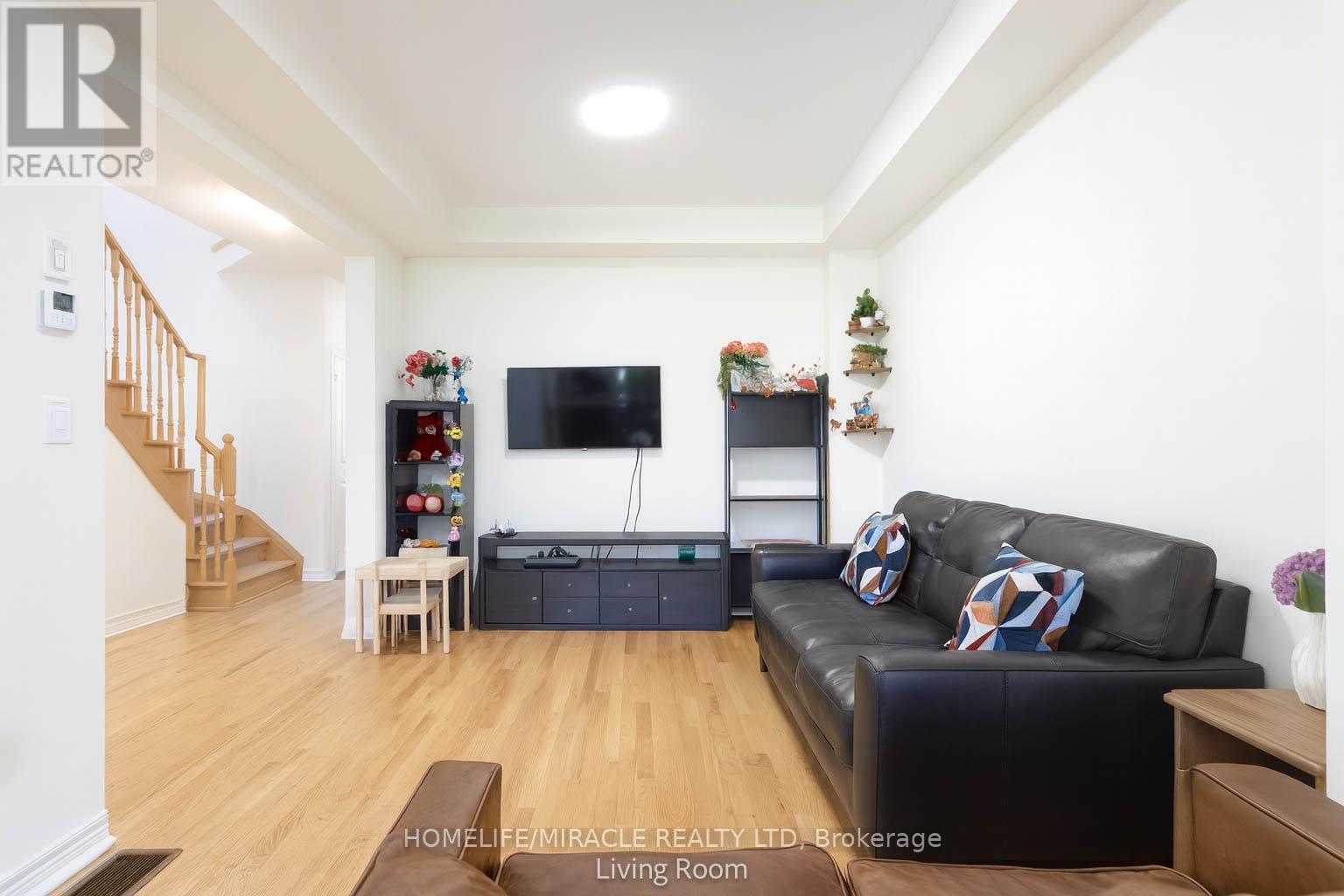 1185 Kettering Drive, Oshawa, Ontario  L1K 1A6 - Photo 4 - E12487487