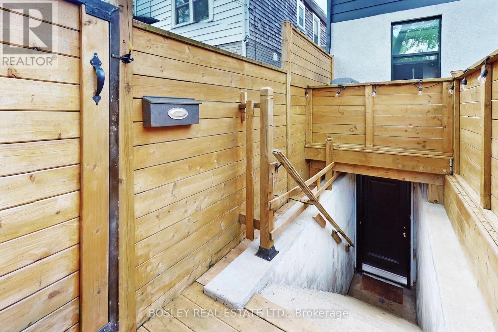 Lower - 33 Lawlor Avenue, Toronto, Ontario  M4E 3L8 - Photo 18 - E12487500