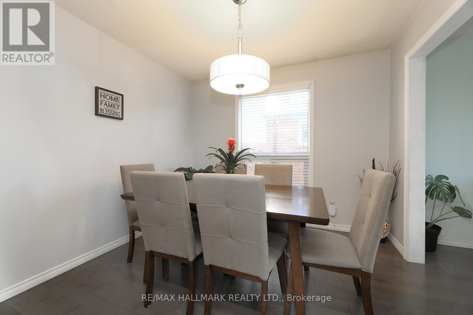 944 William Booth Crescent, Oshawa, Ontario  L1G 7N4 - Photo 5 - E12487544