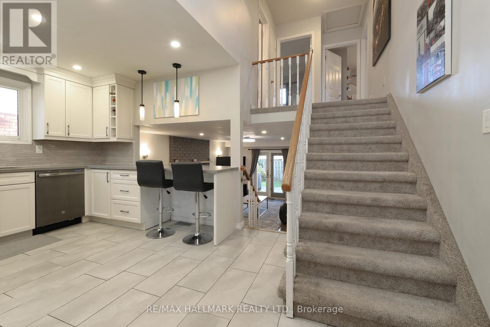 944 William Booth Crescent, Oshawa, Ontario  L1G 7N4 - Photo 7 - E12487544