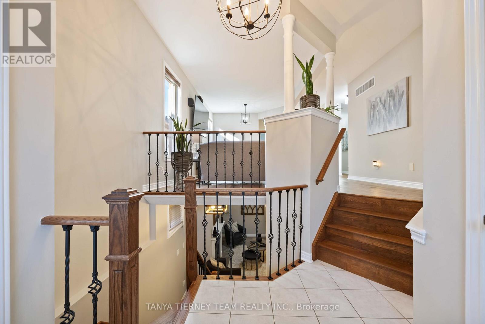 16 Cody Avenue, Whitby, Ontario  L1M 1K8 - Photo 8 - E12487558