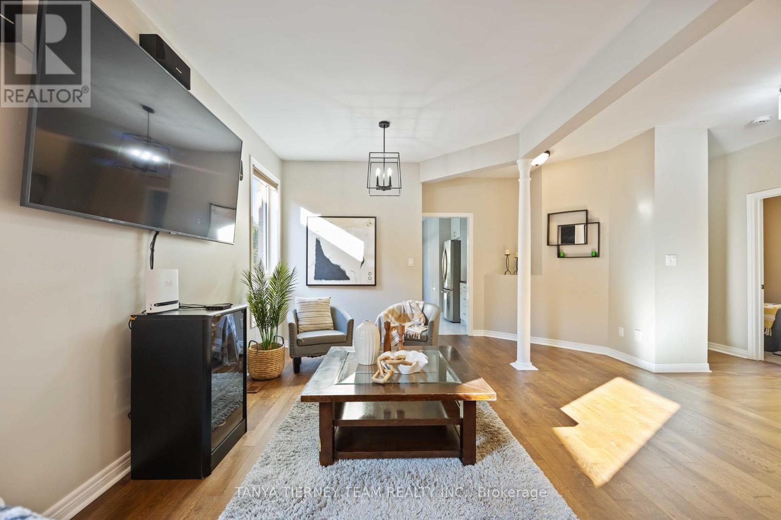 16 Cody Avenue, Whitby, Ontario  L1M 1K8 - Photo 9 - E12487558