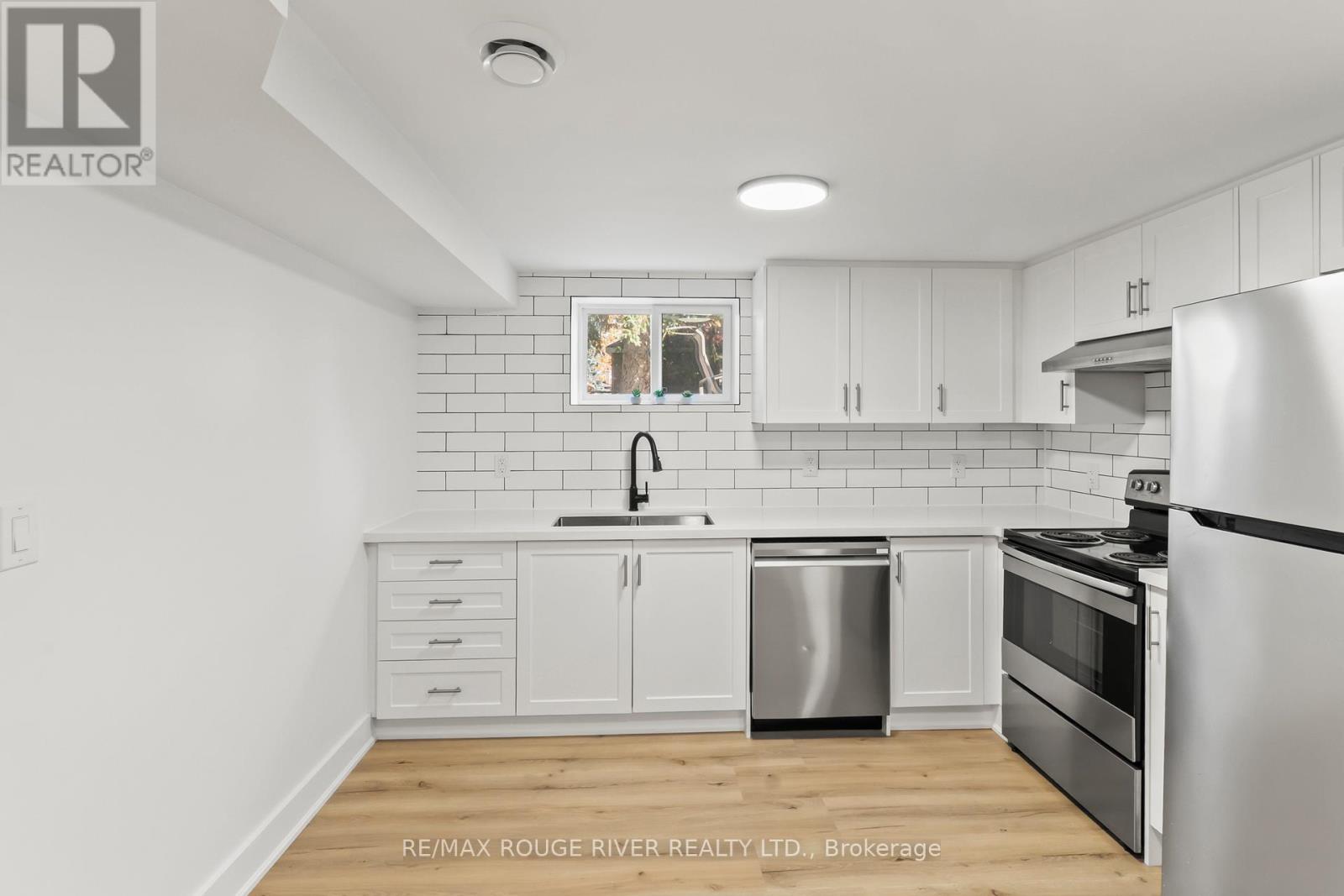 745 Glengrove Street, Oshawa, Ontario  L1J 5C5 - Photo 12 - E12487571