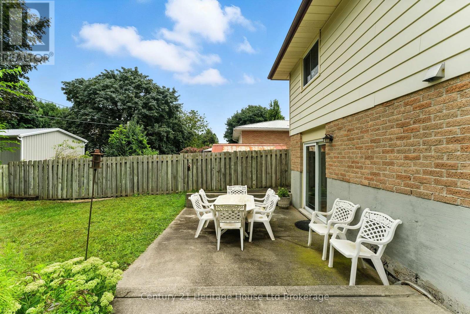 1043 Canfield Crescent, Woodstock (Woodstock - North), Ontario  N4S 8P3 - Photo 42 - X12487626