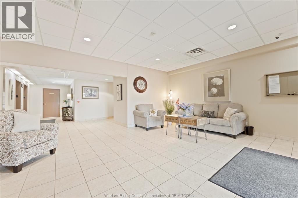 315 Village Grove Unit# 203, Tecumseh, Ontario  N8N 5G4 - Photo 31 - 25027467