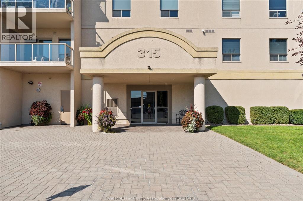 315 Village Grove Unit# 203, Tecumseh, Ontario  N8N 5G4 - Photo 5 - 25027467