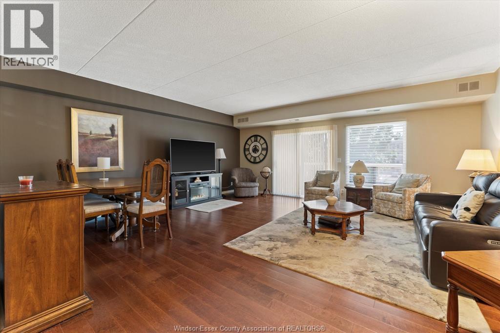 315 Village Grove Unit# 203, Tecumseh, Ontario  N8N 5G4 - Photo 7 - 25027467