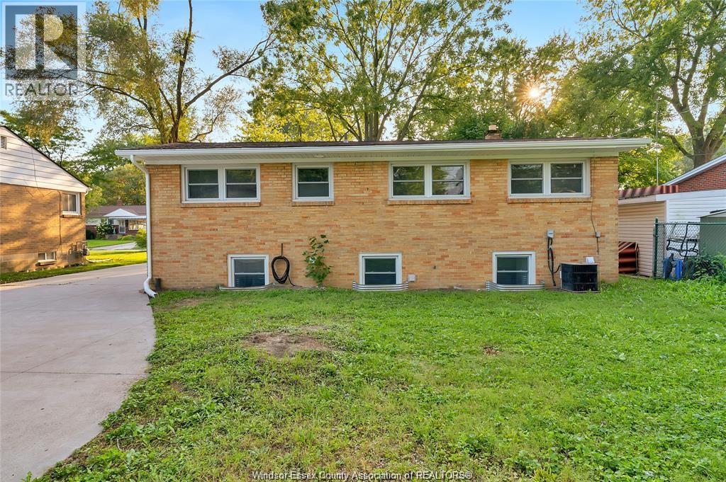 3532 Virginia Park, Windsor, Ontario  N9E 2C5 - Photo 27 - 25027434