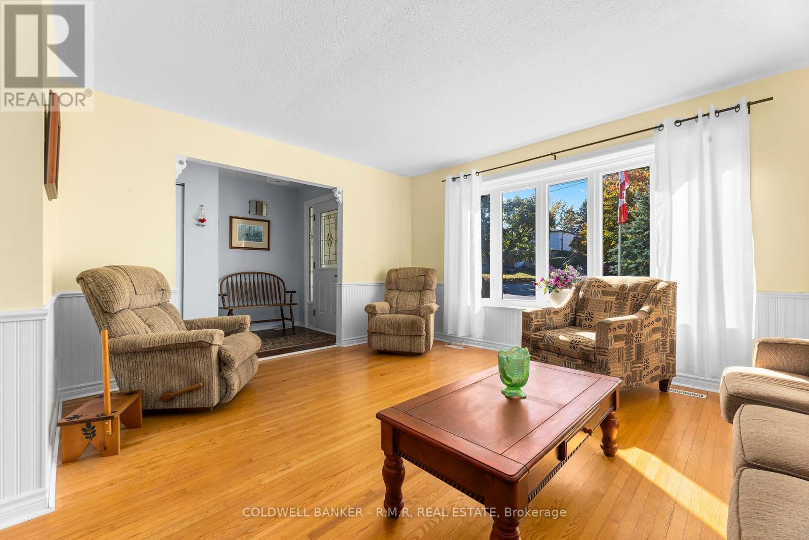 93 Cedar Street N, Uxbridge, Ontario  L9P 1B2 - Photo 3 - N12487491