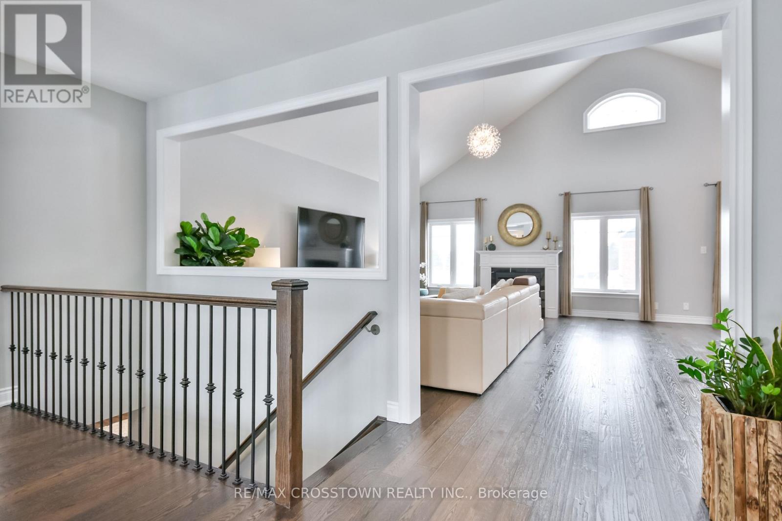 22 Stewart Crescent, Essa (Thornton), Ontario  L0L 2N0 - Photo 8 - N12487499