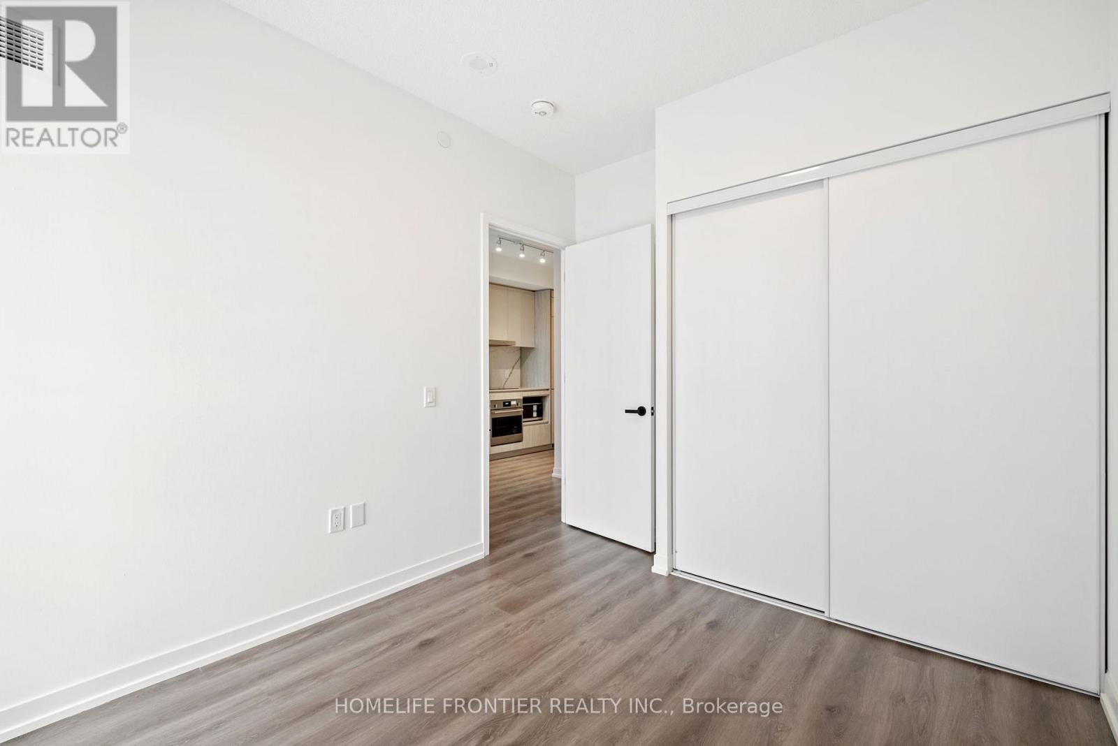 4015 - 28 Interchange Way, Vaughan, Ontario  L4K 0P8 - Photo 19 - N12487537