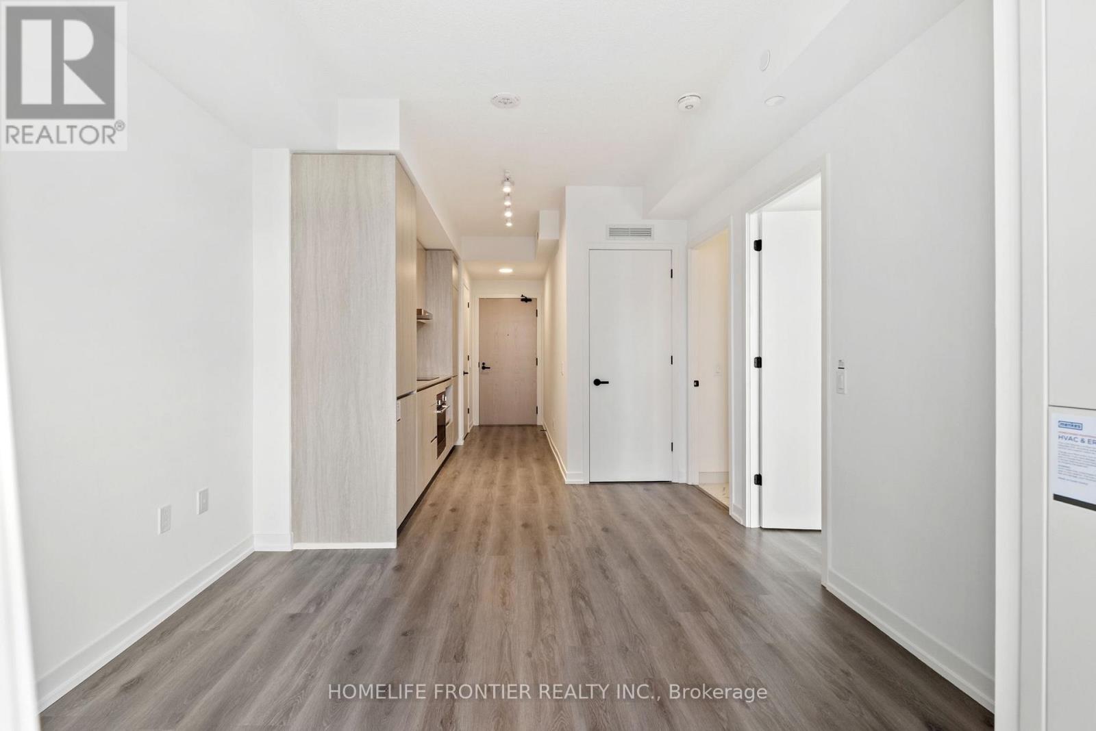 4015 - 28 Interchange Way, Vaughan, Ontario  L4K 0P8 - Photo 21 - N12487537