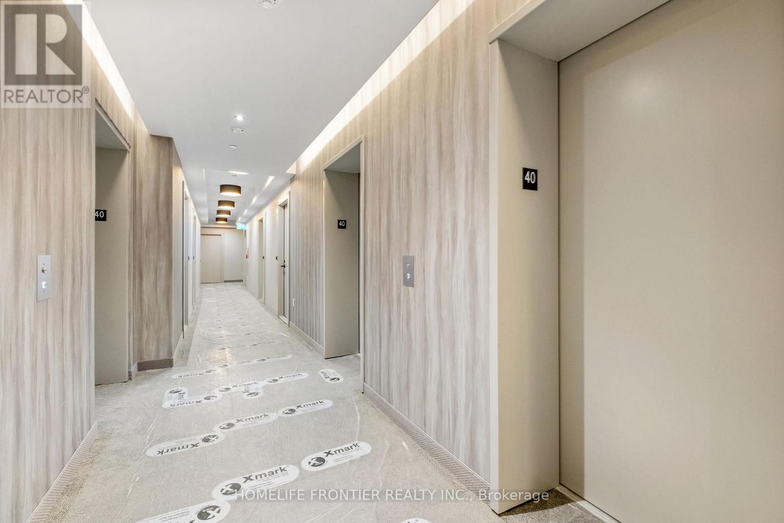 4015 - 28 Interchange Way, Vaughan, Ontario  L4K 0P8 - Photo 6 - N12487537