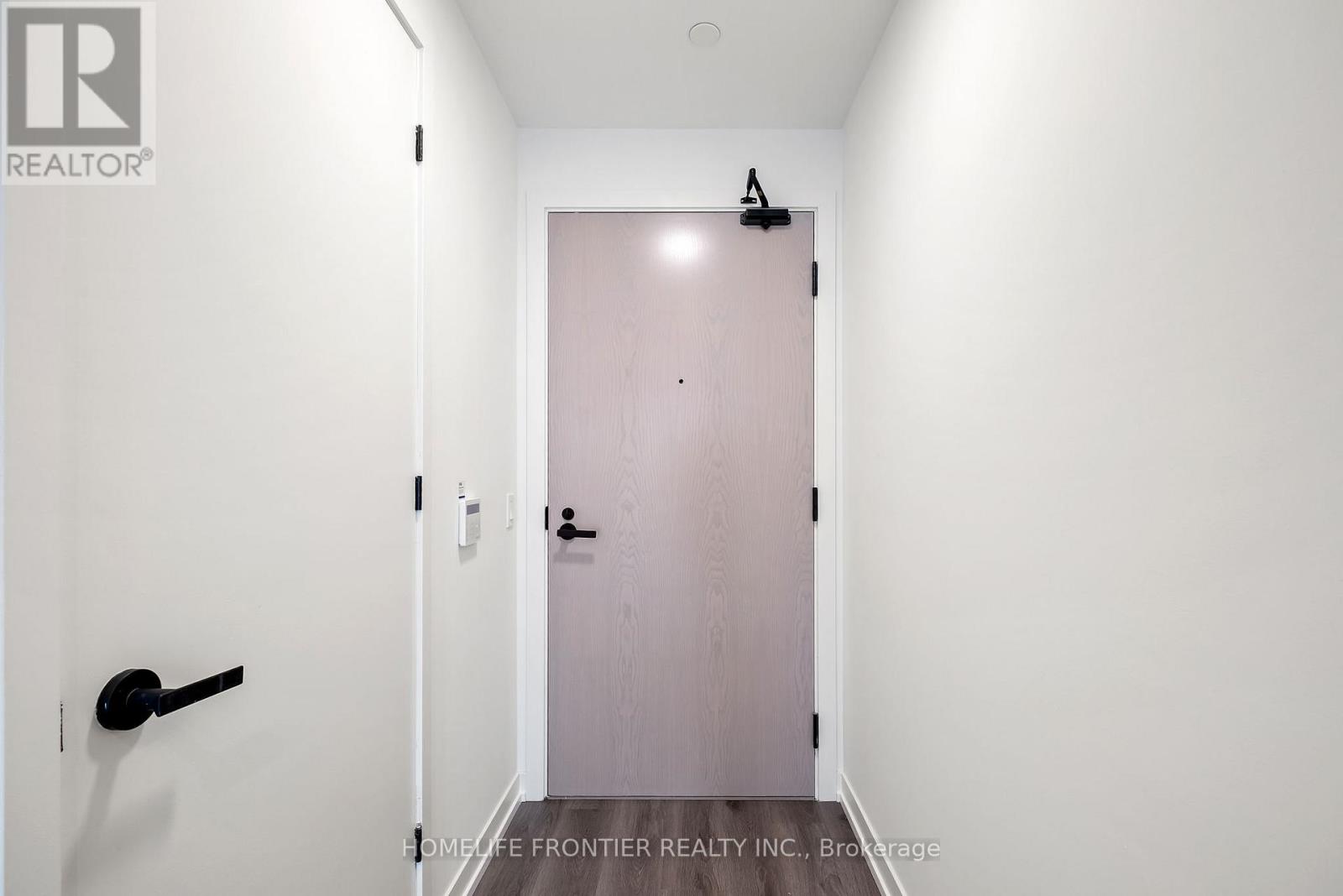 4015 - 28 Interchange Way, Vaughan, Ontario  L4K 0P8 - Photo 7 - N12487537