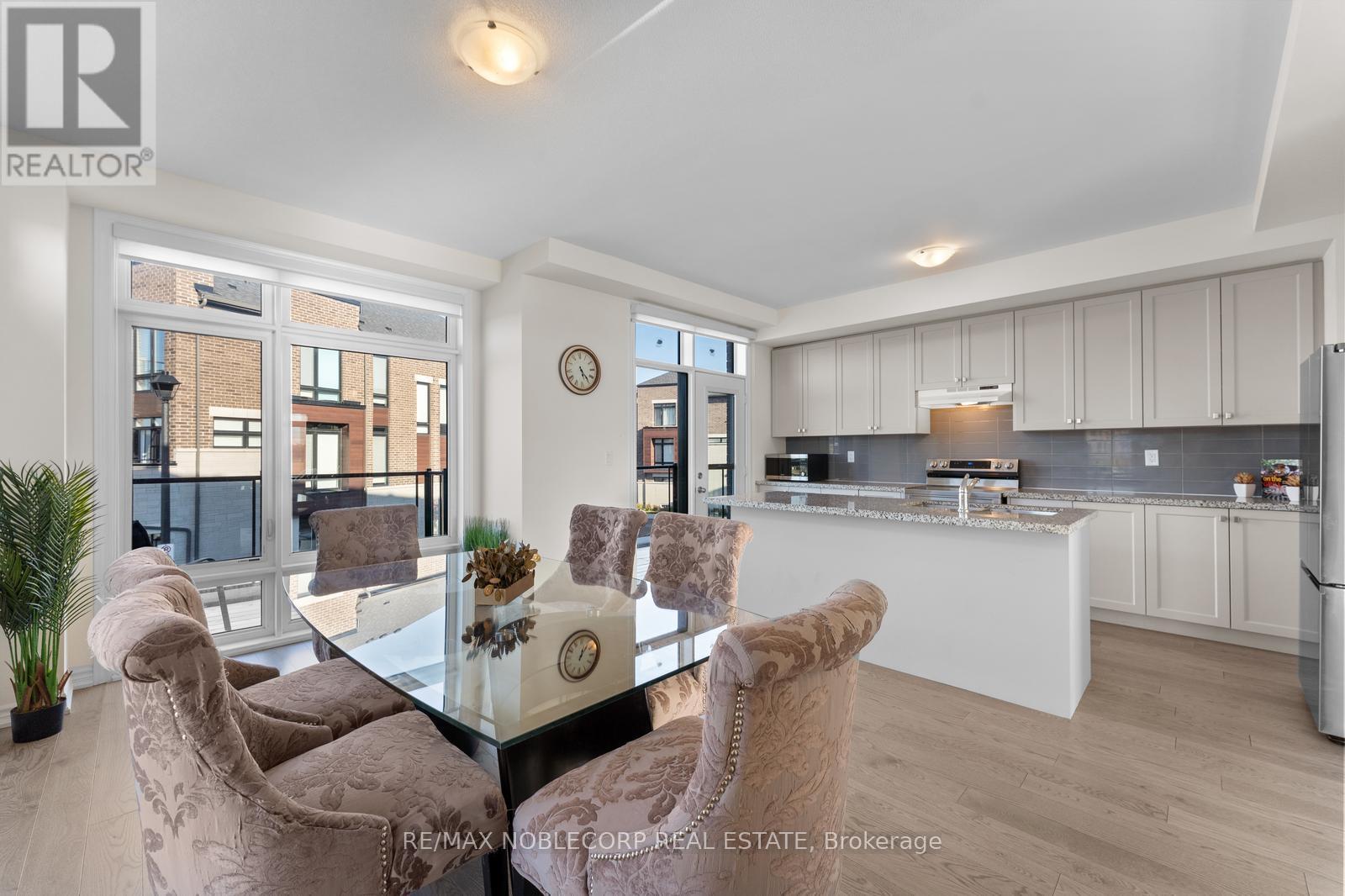 75 Holyrood Crescent, Vaughan (Kleinburg), Ontario  L4H 5G2 - Photo 18 - N12487553