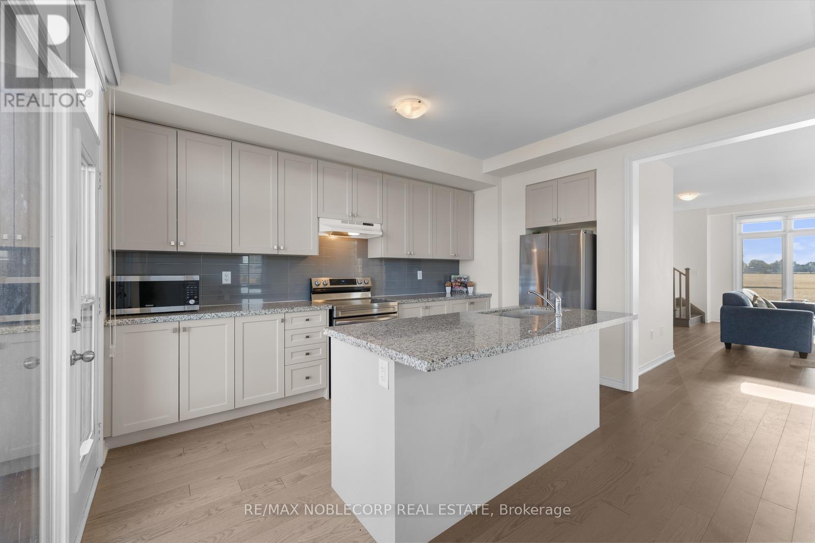 75 Holyrood Crescent, Vaughan (Kleinburg), Ontario  L4H 5G2 - Photo 21 - N12487553