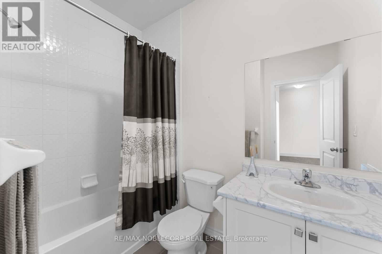 75 Holyrood Crescent, Vaughan (Kleinburg), Ontario  L4H 5G2 - Photo 41 - N12487553