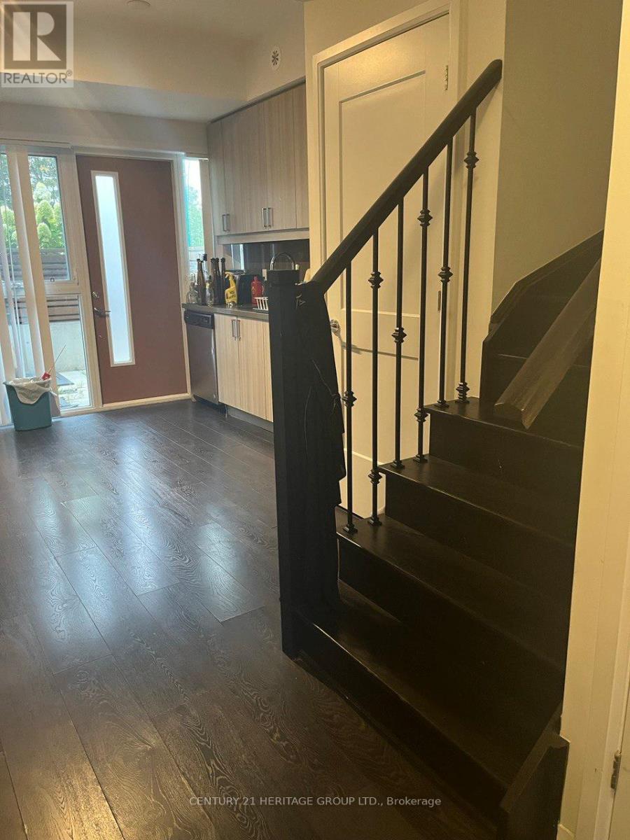 54 - 1040 Portage Parkway, Vaughan (Concord), Ontario  L4K 0K3 - Photo 4 - N12487561