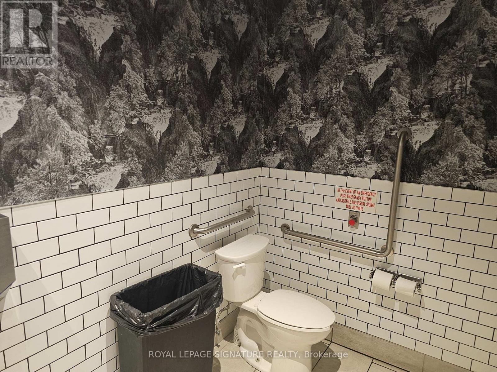 1484 Innisfil Beach Road, Innisfil (Alcona), Ontario  L9S 0N1 - Photo 13 - N12487568