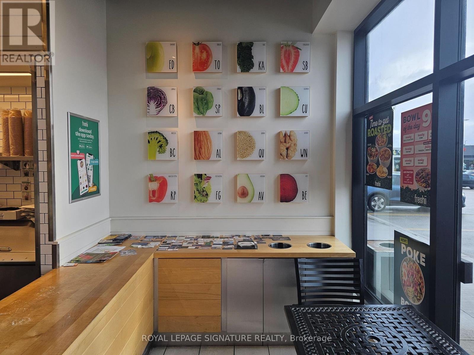 1484 Innisfil Beach Road, Innisfil (Alcona), Ontario  L9S 0N1 - Photo 4 - N12487568