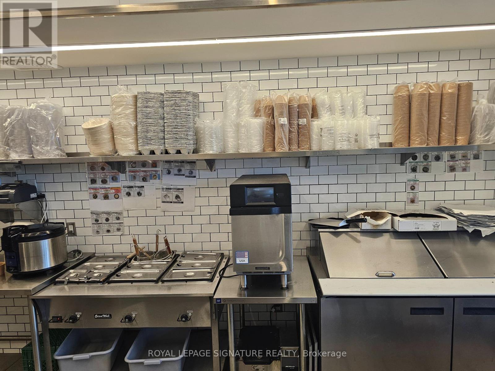 1484 Innisfil Beach Road, Innisfil (Alcona), Ontario  L9S 0N1 - Photo 9 - N12487568