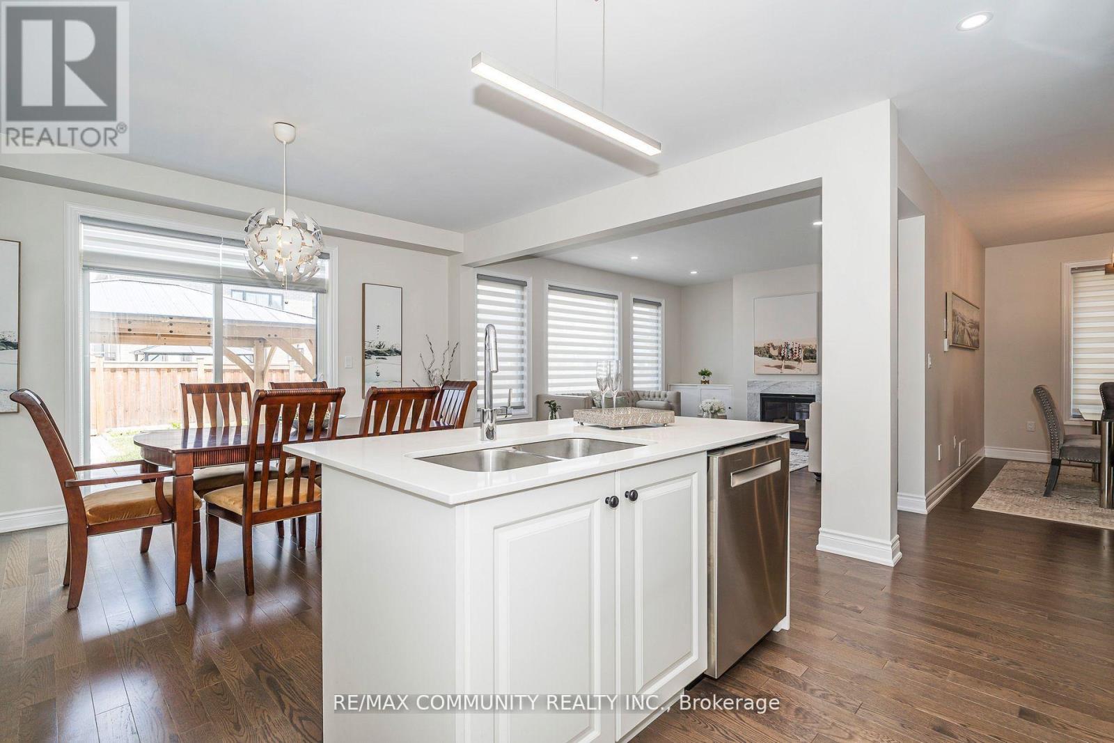 146 Wandering Glider Trail, Bradford West Gwillimbury, Ontario  L3Z 2A5 - Photo 16 - N12487580