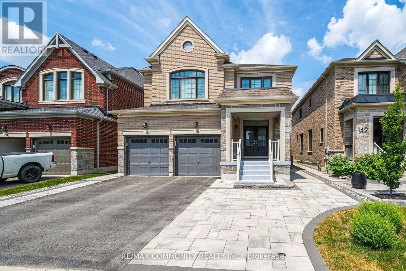 146 Wandering Glider Trail, Bradford West Gwillimbury, Ontario  L3Z 2A5 - Photo 2 - N12487580