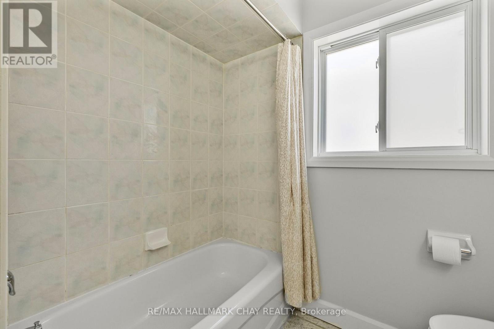 23 Smith Street, Bradford West Gwillimbury (Bradford), Ontario  L3Z 3E1 - Photo 20 - N12487601