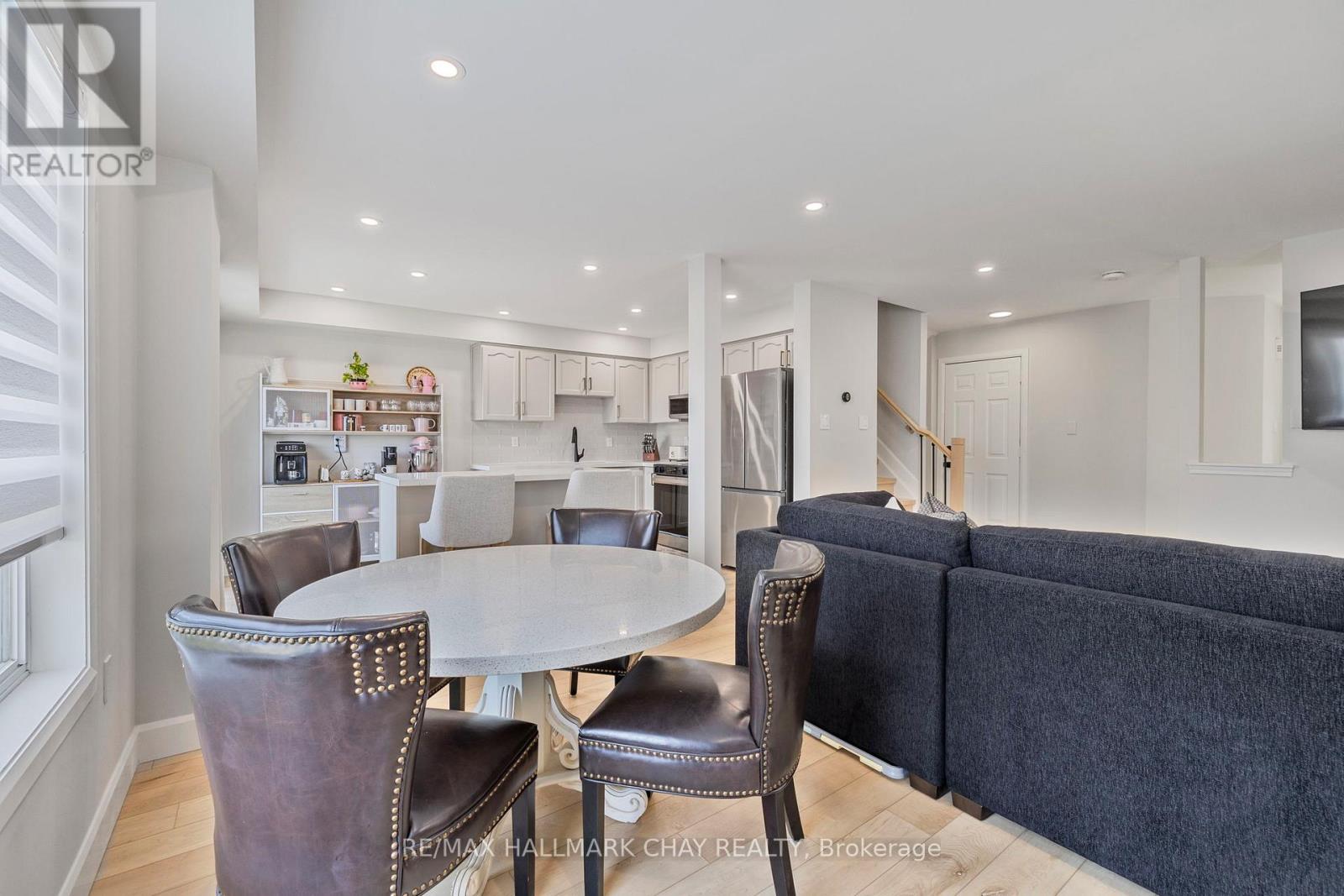 23 Smith Street, Bradford West Gwillimbury (Bradford), Ontario  L3Z 3E1 - Photo 8 - N12487601