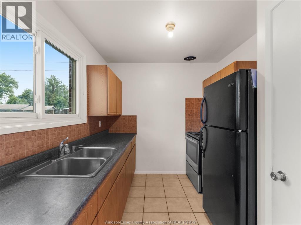 1730 Columbia Court Unit# 101, Windsor, Ontario  N9E 1B1 - Photo 6 - 25027471