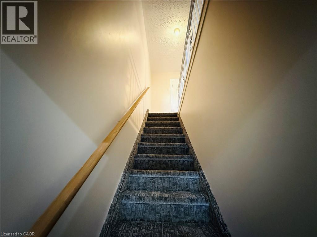 24 Somerset Avenue, Hamilton, Ontario  L8L 2L5 - Photo 16 - 40781826