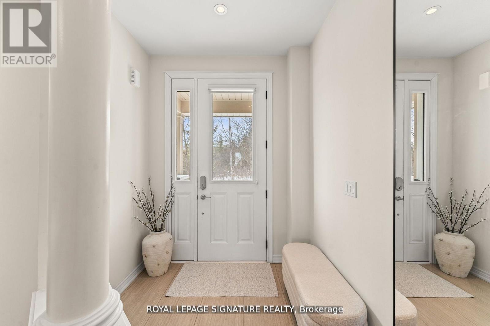 3453 Fourth Line, Oakville, Ontario  L6M 1N8 - Photo 3 - W12487495