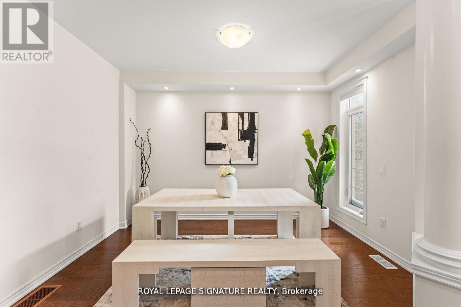 3453 Fourth Line, Oakville, Ontario  L6M 1N8 - Photo 5 - W12487495