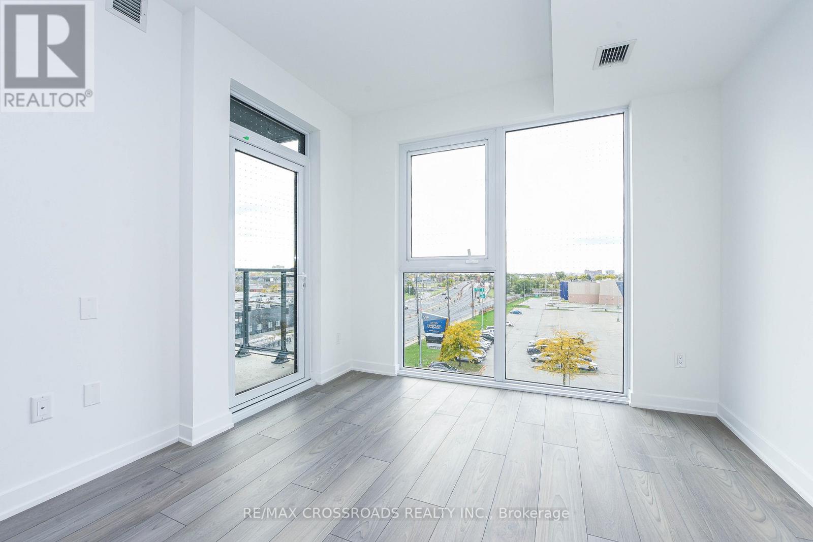 516 - 1007 The Queensway, Toronto, Ontario  M8Z 6C7 - Photo 13 - W12487509