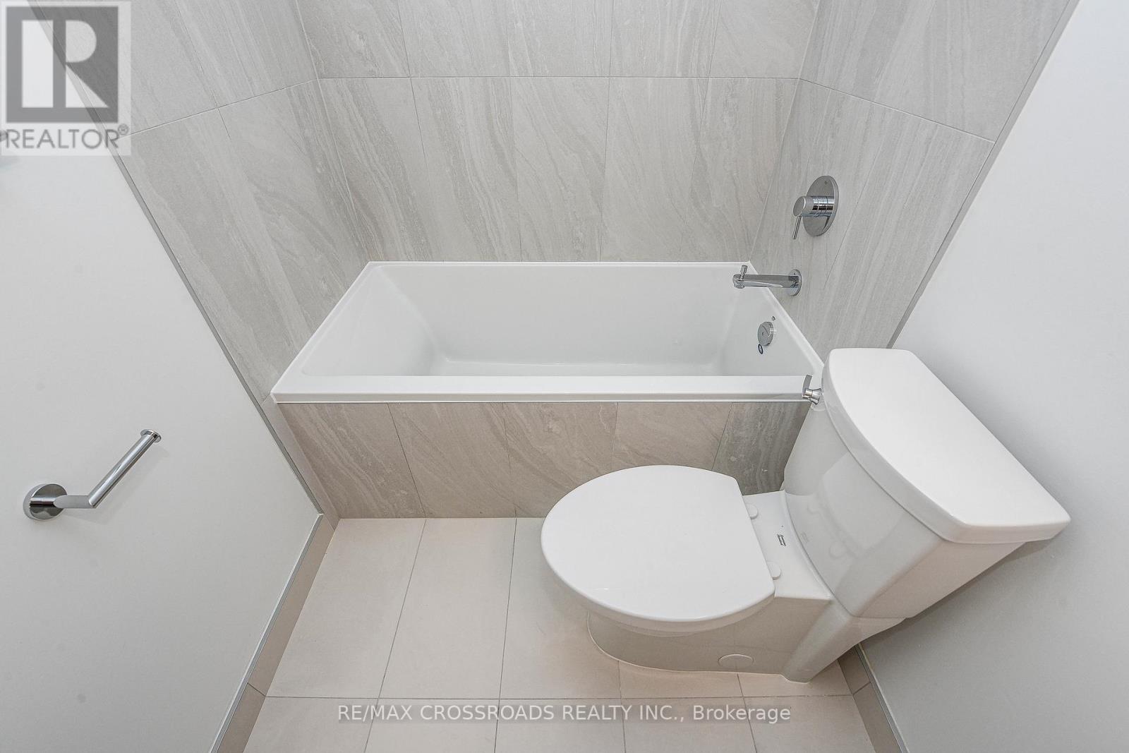 516 - 1007 The Queensway, Toronto, Ontario  M8Z 6C7 - Photo 8 - W12487509