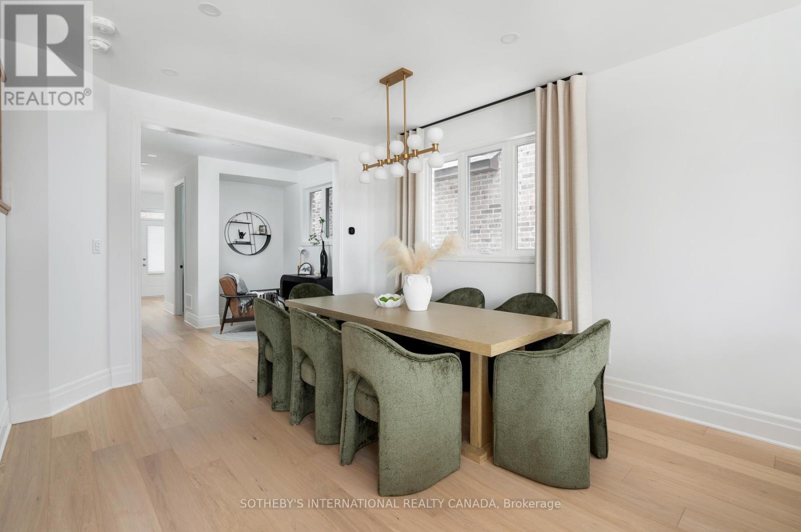 1556 Cookman Drive, Milton, Ontario  L9E 2A7 - Photo 5 - W12487511