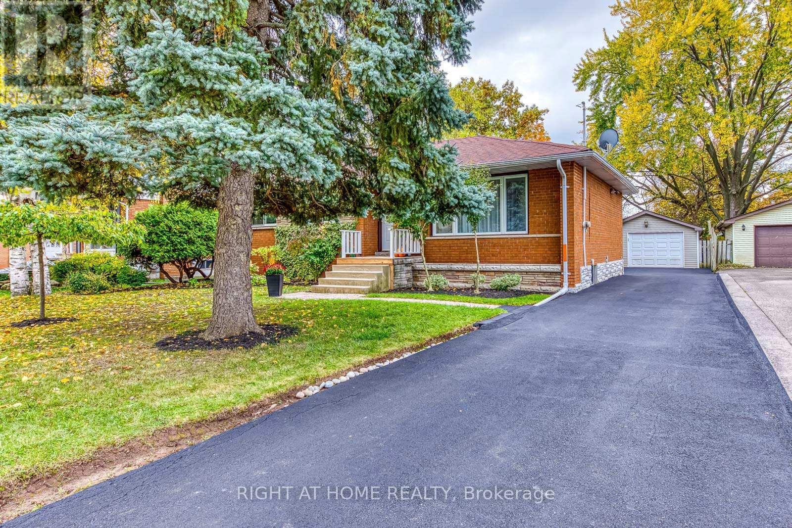 364 BEVAN DRIVE, Burlington, Ontario