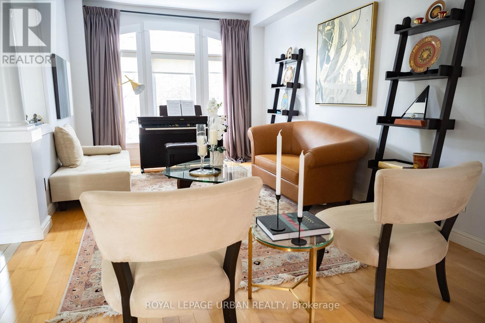 27 Lightheart Drive, Caledon, Ontario  L7C 1E3 - Photo 3 - W12487526