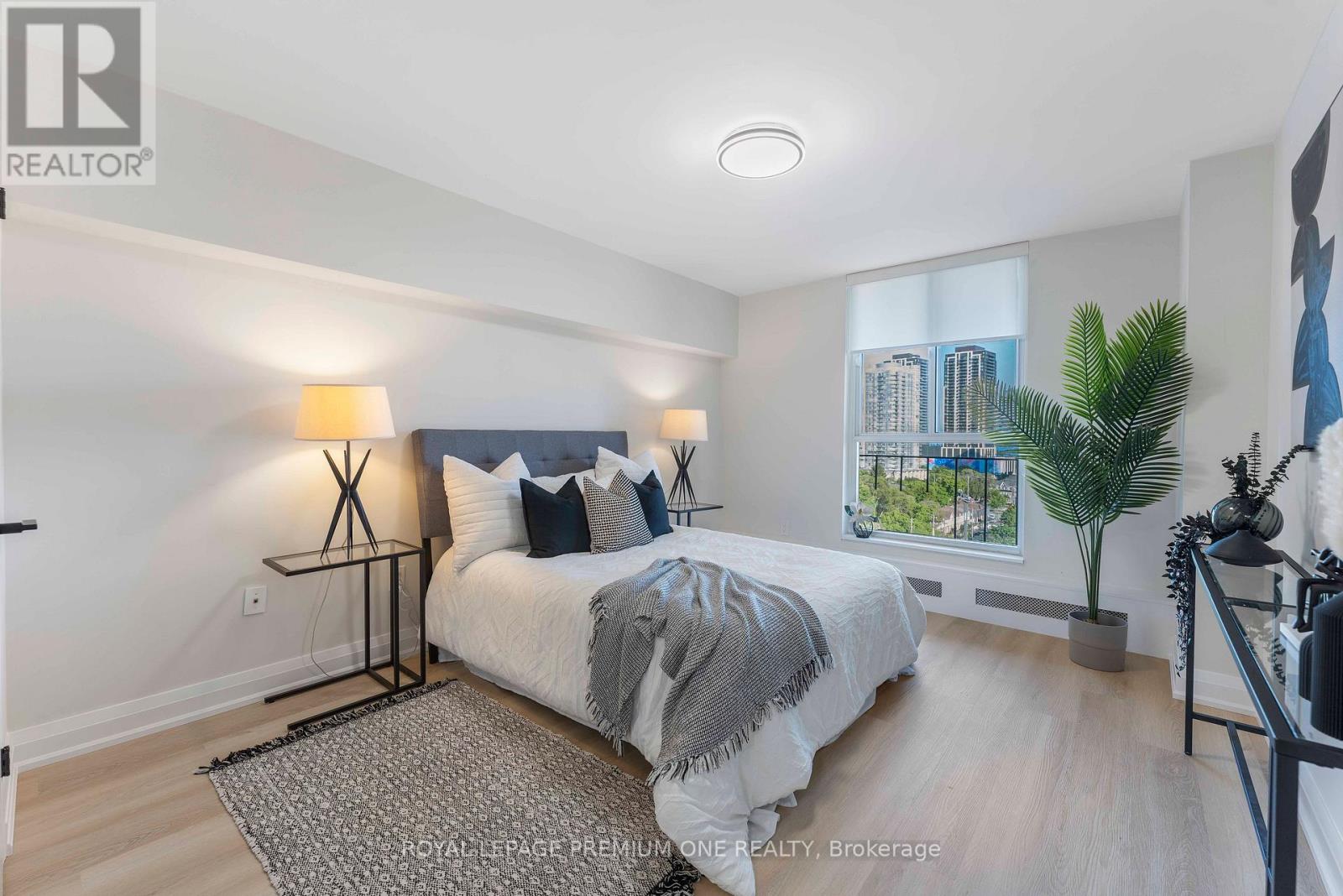 608 - 60 Southport Street, Toronto (High Park-Swansea), Ontario  M6S 3N4 - Photo 15 - W12487536