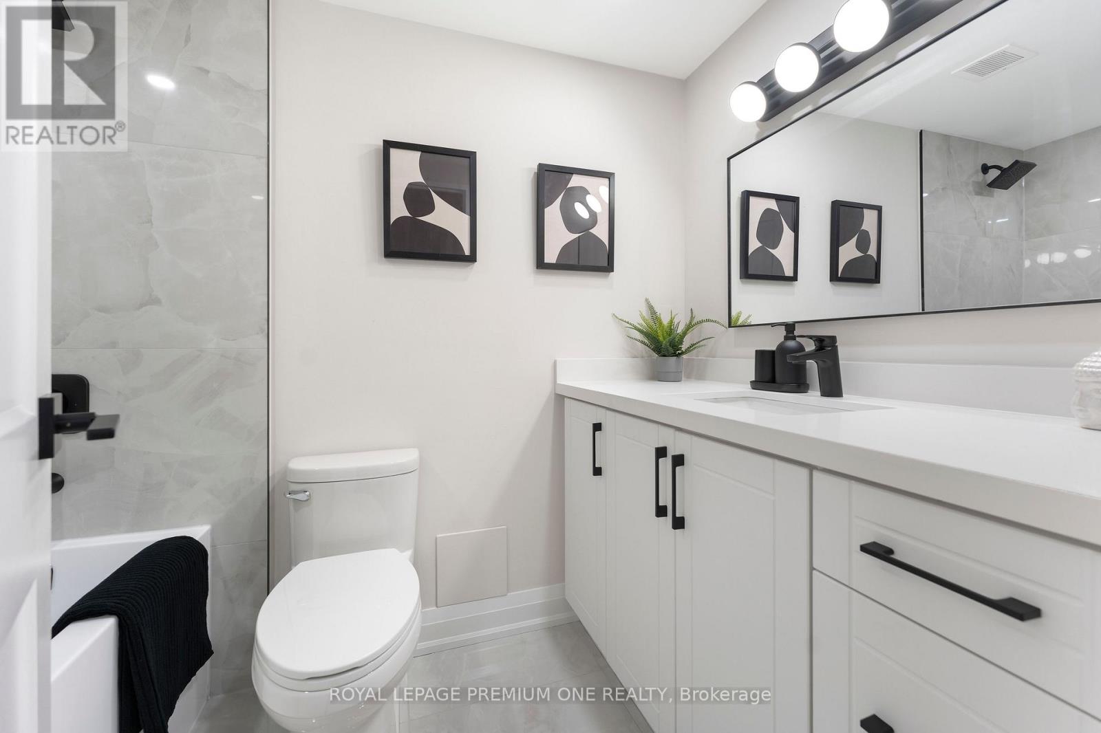 608 - 60 Southport Street, Toronto (High Park-Swansea), Ontario  M6S 3N4 - Photo 22 - W12487536